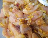 Foto langkah ke 1 dari resep Ayam Popcorn Pedas Daun Kari.