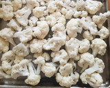 Foto del paso 2 de la receta: Coliflor a la búfalo con salsa de queso azul