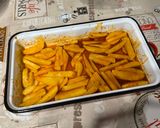 Puha, omlós csirke fűszeres, ropogós krumplival 🫠 recept fázis 3 fotója