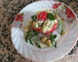 صورة لخطوة 6 من وصفة سلطة الأفوكادو وطماطم والخيار 😋😋👍👍😜
