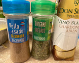 Foto del paso 1 de la receta: Muslo de pollo deshuesado al horno