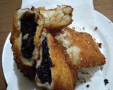 Foto langkah ke 8 dari resep Roti Tawar goreng isi oreo dan keju.