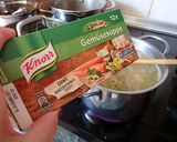 Ázsiai csirkeleves recept fázis 3 fotója