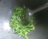 Foto langkah ke 3 dari resep Tumis buncis.