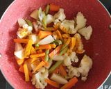 A picture of step 2 of Mix Veg Kadai.