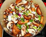 Mike's French Onion & Mushroom Soup recipe step 1 photo