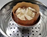 Foto langkah ke 6 dari resep Bolu Kukus Mekar.