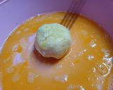 Foto del paso 4 de la receta: Bombitas de papa rellenas con carne y queso