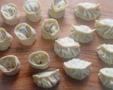 व्हेज स्टीम मोमोज (veg steam momos recipe in marathi) रेसिपी स्टेप 3 फोटो 