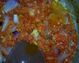 A picture of step 4 of Chapatti with egg sauce.