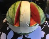 A picture of step 3 of HOW TO MAKE A WATERMELON BASKET:.