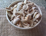 Foto del paso 4 de la receta: Pechuga de pollo a la antigua con champiñones