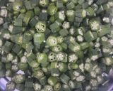 A picture of step 1 of Masale dar bhindi.