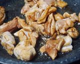รูปขั้นตอนการทำที่ 1 ของ คั่วไก่ทะเลบ้านหมี