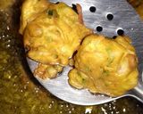 A picture of step 12 of Vegetable Pakorhay.