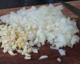 Foto del paso 2 de la receta: Guiso de arvejitas partidas
