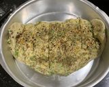 ચીઝી સ્ટફ ગાલીઁક બ્રેડ (Cheesy Stuffed Garlic Bread Recipe In Gujarati) રેસીપી સ્ટેપ4ફોટો
