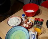 A picture of step 1 of Basic chocolat cake: normal and pimped.