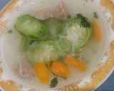 Foto langkah ke 7 dari resep Sop Oyong Bakso Soun.