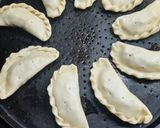 Foto del paso 9 de la receta: Empanadas de pollo (con presa sobrante)