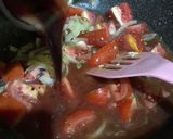Foto langkah ke 2 dari resep Orak Arik Telor Tomat.
