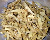 Foto langkah ke 2 dari resep Tumis Taoge Teri Medan.