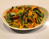 Foto del paso 5 de la receta: Ensalada de pimientos coloridos