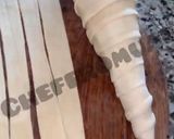 A picture of step 3 of Pizza cones.