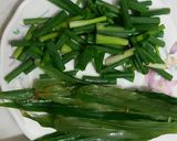 Hình bước làm 2 của món Cá kho củ nghệ, lá gừng