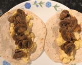 A picture of step 1 of Posh breakfast mushrooms with scrambled eggs in a wrap.