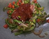 A picture of step 2 of Schezwan Noodles.