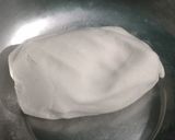 चावल के आटे की रोटी (Chawal ke aate ki roti recipe in Hindi) रेसिपी चरण 3 फोटो