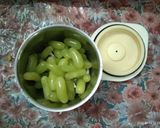 A picture of step 1 of Sweet  and  Sour  Green  Grapes Chutney.