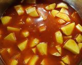 Tejfölös krumplipörkölt recept fázis 3 fotója