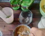 Foto langkah ke 2 dari resep Matcha Latte Dalgona Coffee.