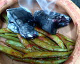 A picture of step 2 of Smoked Cluster beans.