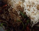 मैगी नूडल्स (Maggi Noodles recipe in Hindi) रेसिपी चरण 7 फोटो