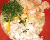 Foto del paso 1 de la receta: Tortilla de Congrio y Camarones al perejil