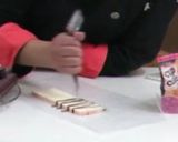 Foto del paso 1 de la receta: Aprovecha que estás en casa con los niños y decora unas galletas