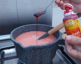 Foto langkah ke 3 dari resep Puding lumut Strawberry.