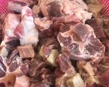 Foto langkah ke 1 dari resep Rawon Buntut (Oxtail black Soup).