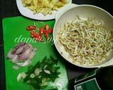 Foto langkah ke 1 dari resep DADAR TELOR Cah TOGE.