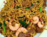 Foto langkah ke 6 dari resep Mie Goreng Sosis.
