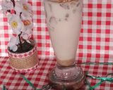 Foto langkah ke 4 dari resep 178. Milk with regal biscuits.