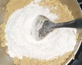 A picture of step 4 of Rava sooji Ladoos.