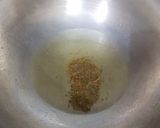A picture of step 3 of Aalu palak.