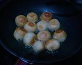 Foto langkah ke 4 dari resep Roti Goreng Coklat Keju Tanpa Ragi.