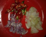 Foto langkah ke 2 dari resep Ayam kecap pedas manis.