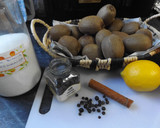 Foto del paso 1 de la receta: Mermelada de kiwis y manzanas