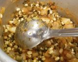 A picture of step 5 of Sprouted Moong dal kurma/Moong sprouts curry.